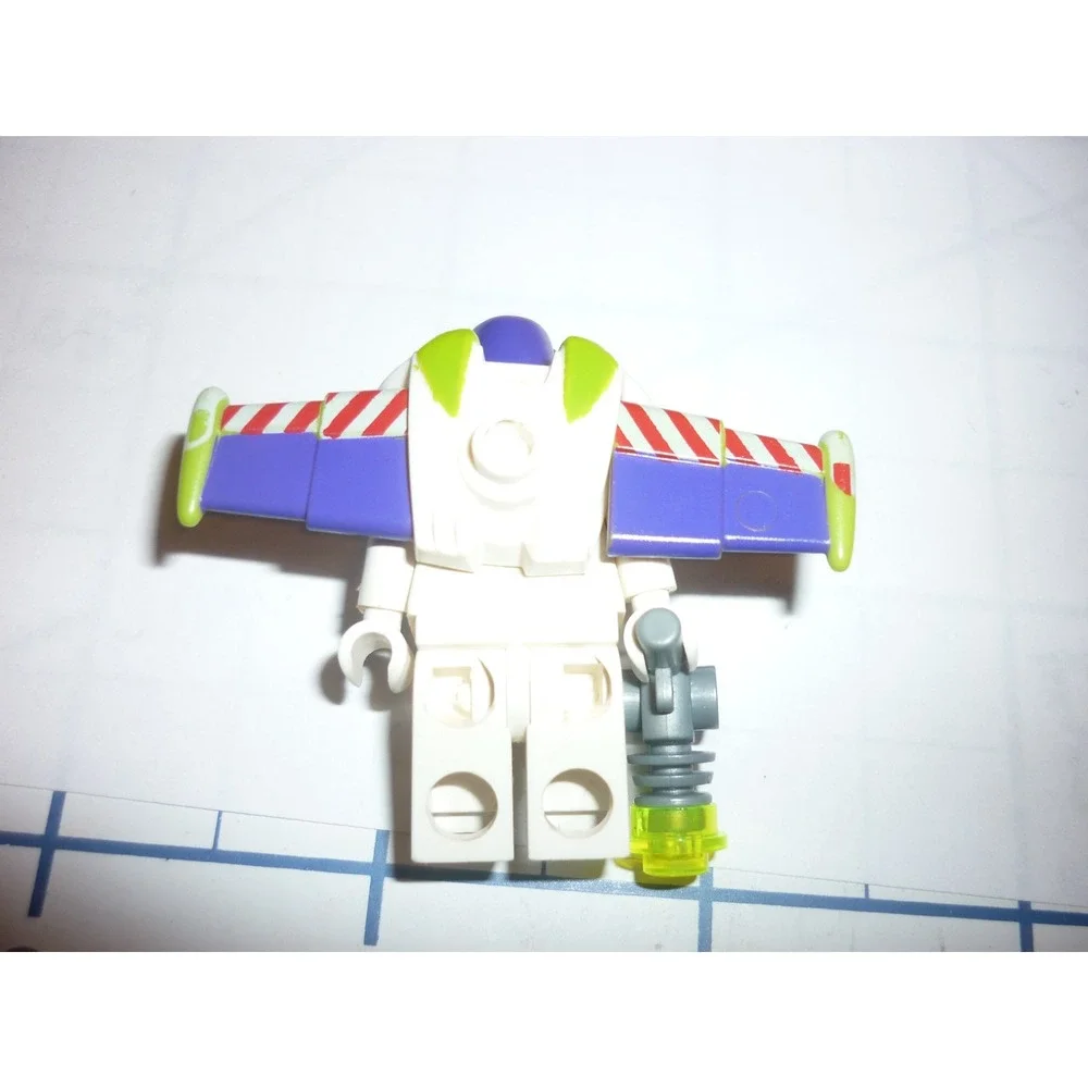 LEGO Toy Story Buzz Lightyear Minifigure with‎ Wings and Laser Accessory 2010